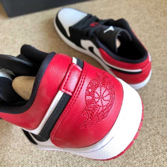 Jordan 1 Low Black Toe - 553558-116 US 7